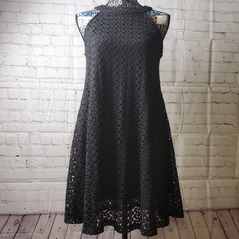 ROXBERI ARIANA BLACK LACE OPEN BACK ALINE DRESS